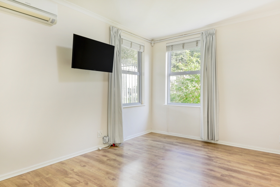 2 Bedroom Property for Sale in Devils Peak Western Cape
